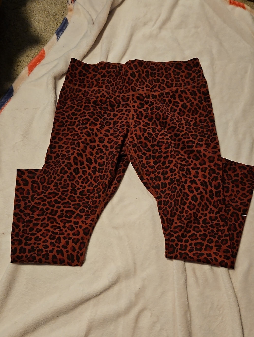 Nike Red Leopard Print Leggings - Picture 6 of 7